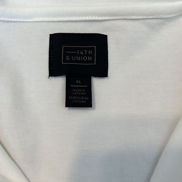 2 men’s szXL polo shirts 1 black charter club 1 white 14th & union GUC - Picture 3 of 9